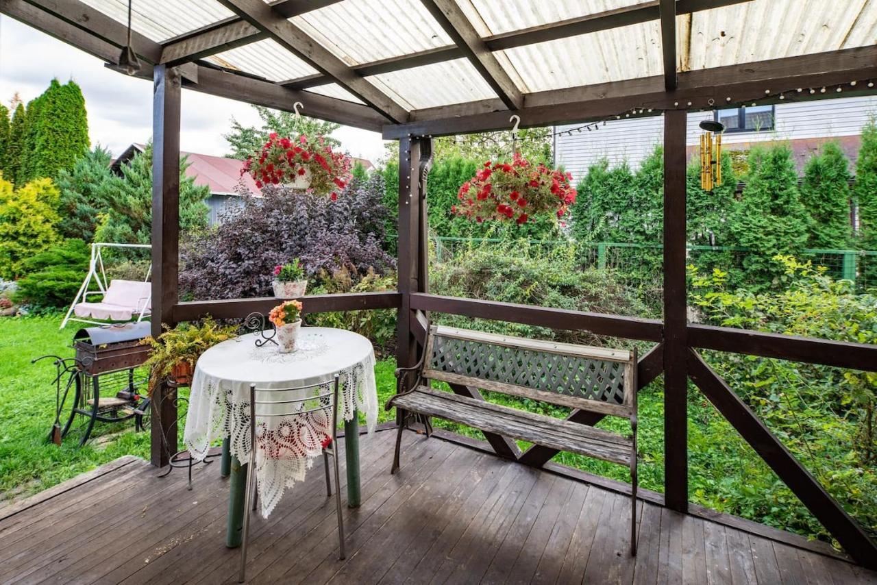 Room In A Private House 5 Min From Airport Riga Exterior photo